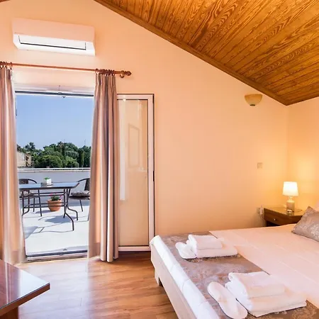 Sol Salle Garitsa Corfu 公寓 Anemomylos